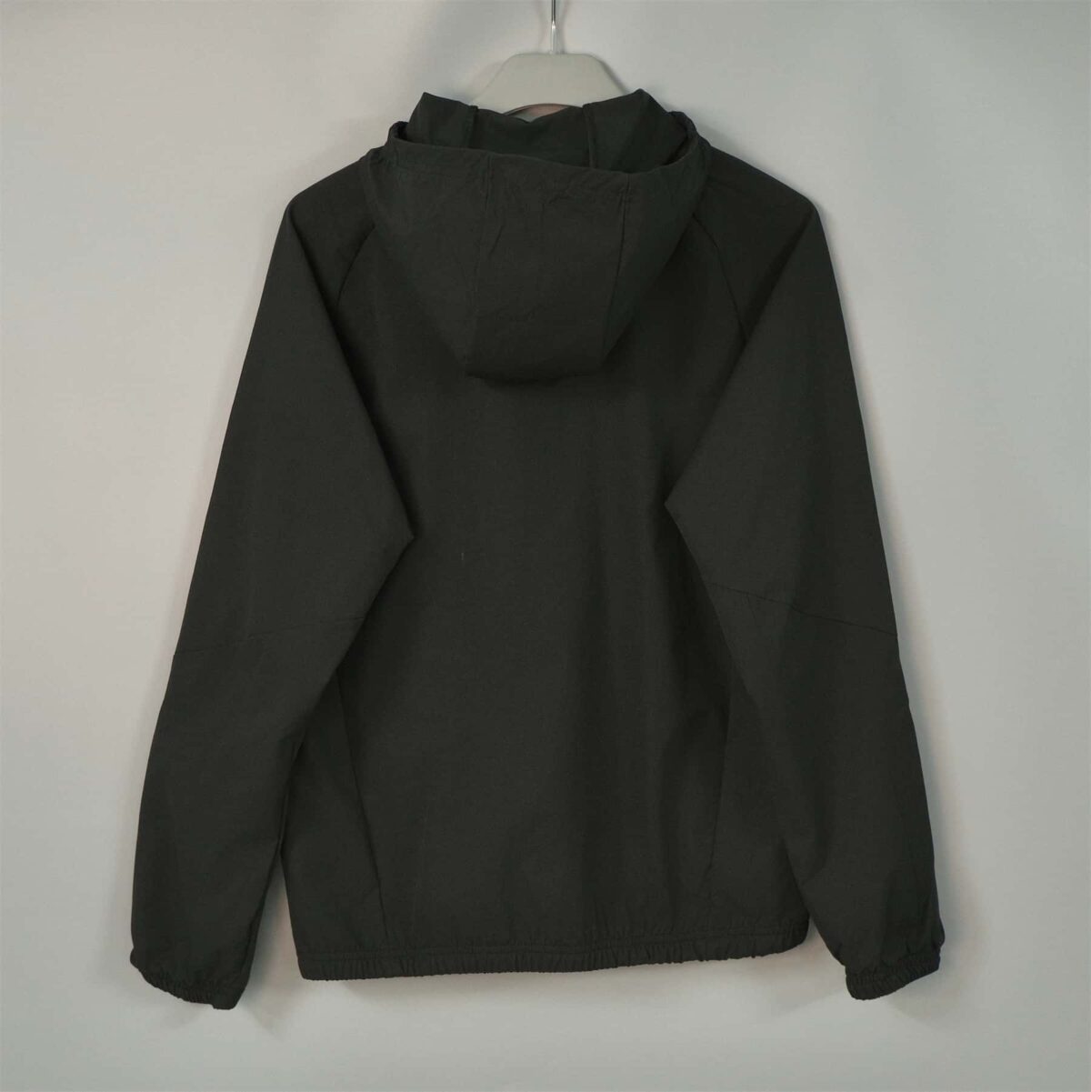 Liverpool 2026-27 All-Black Hoodie Windbreaker - Image 2