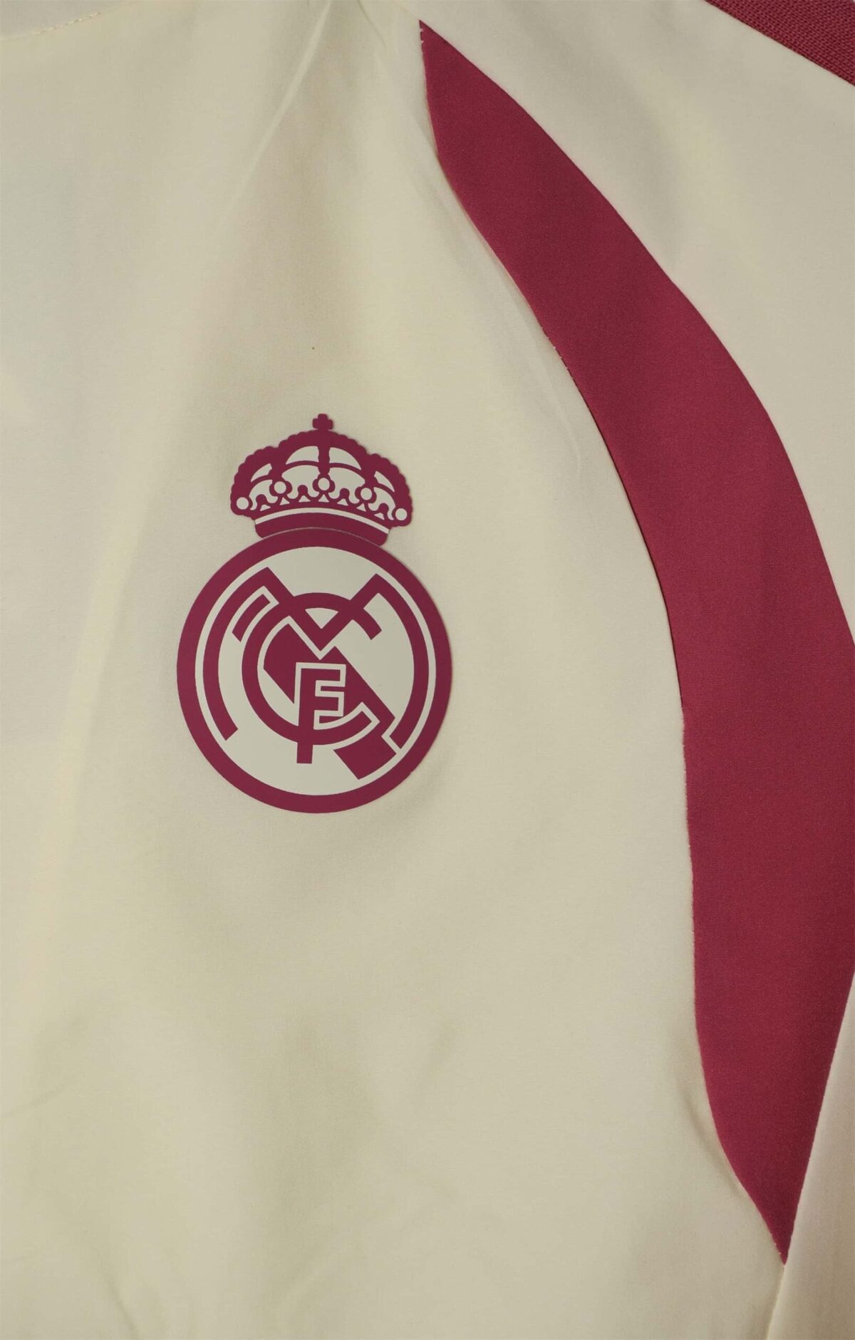 Real Madrid 2026-27 Beige Hoodie Windbreaker - Image 5