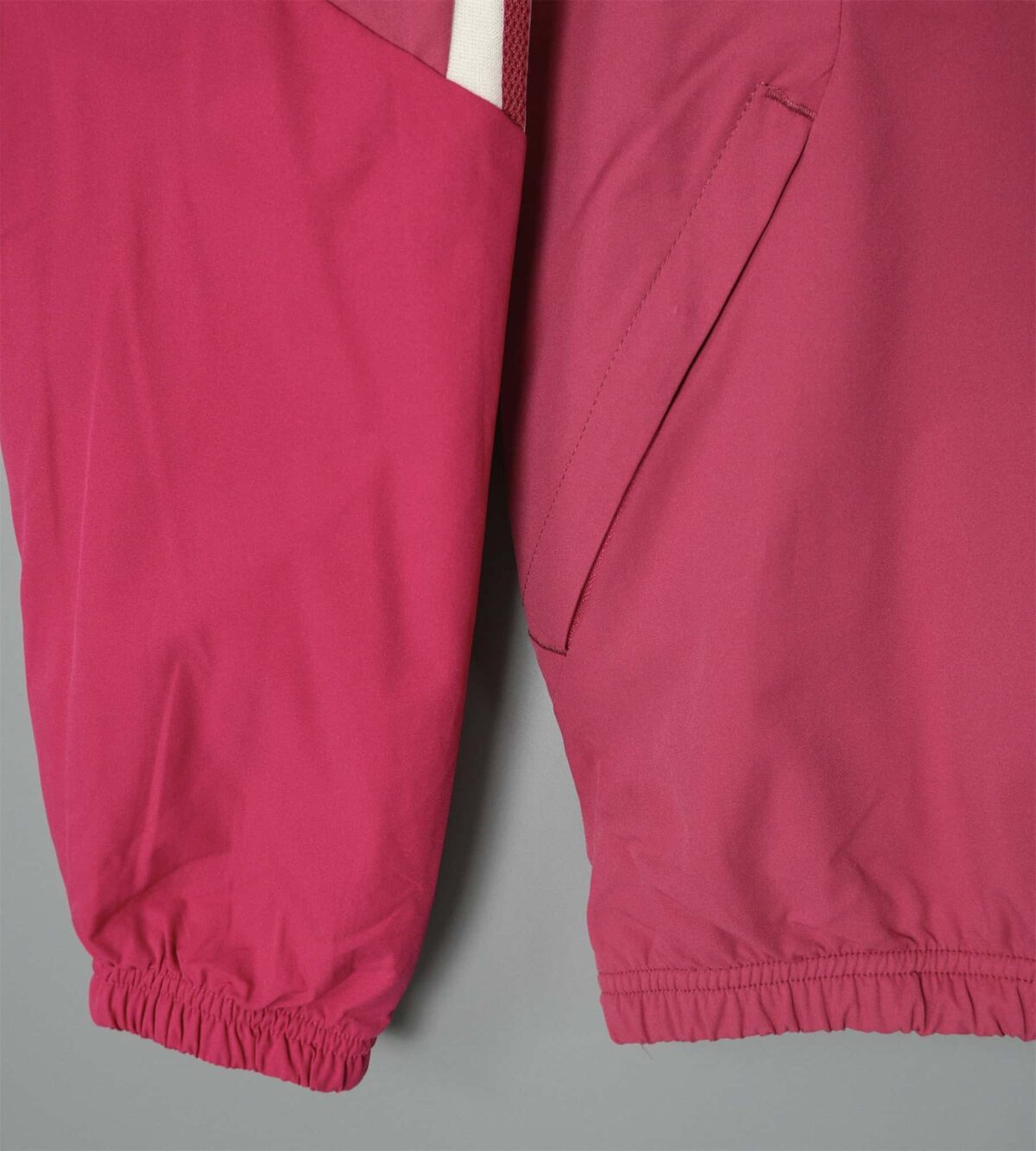 Real Madrid 2026-27 Pink Hoodie Windbreaker - Image 6