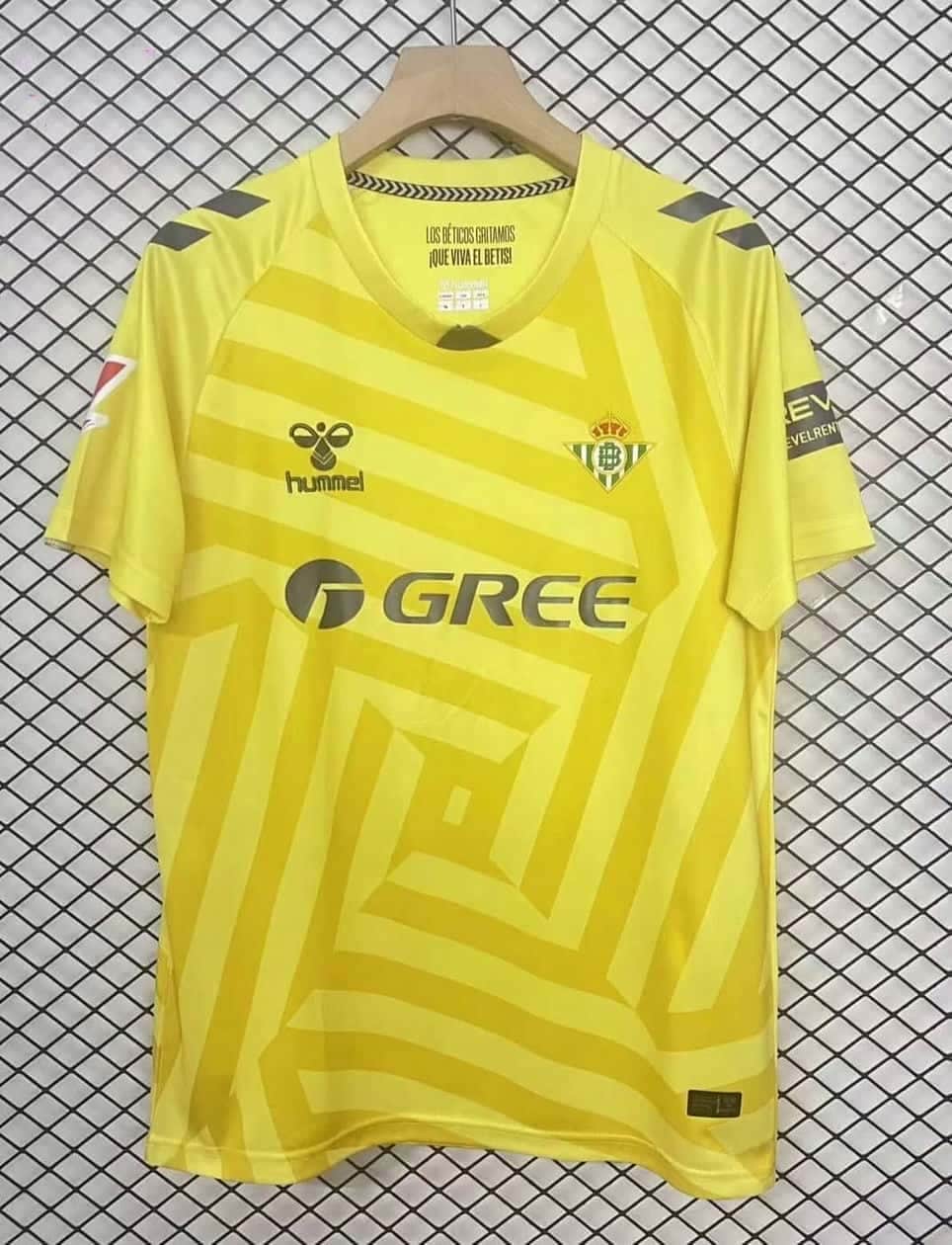 01-1464.jpg Real Betis 2025-26 Yellow Goalkeeper Jersey - Image 1