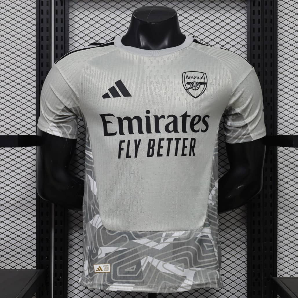 01-1493.jpg Arsenal 2026-27 White Goalkeeper Jersey Player Version - Image 1