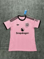 Manchester United 2025-26 Pink Goalkeeper Jersey