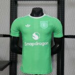 Manchester United 2025-26 Green Goalkeeper Jersey Player Version