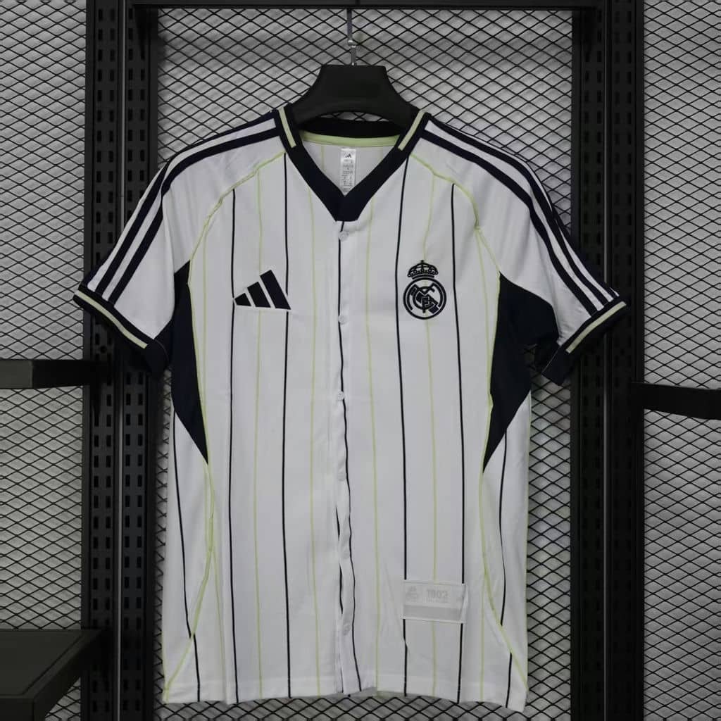 01-195.jpg Real Madrid 2025-26 White Baseball Jersey - Image 1