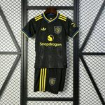 Manchester United 2025-26 Second Away Kids Kit