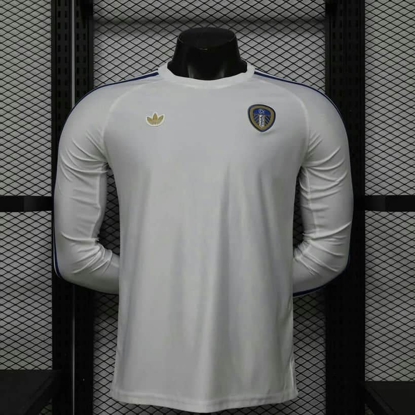 01-2478.jpg Leeds United 2026-27 Retro Lifestyle White Long Sleeve Jersey Player Version - Image 1