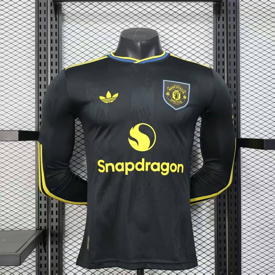 01-2515.jpg Manchester United 2025-26 Second Away Long Sleeve Jersey Player Version - Image 1