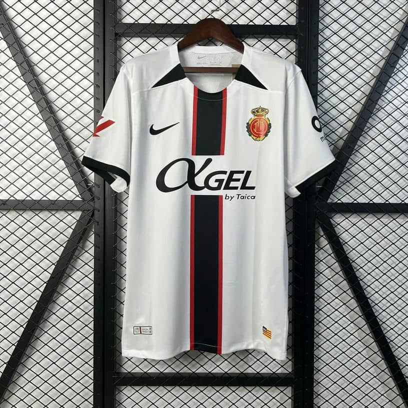01-618.jpg RCD Mallorca 2025-26 Away Jersey Fan Version - Image 1