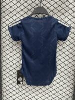 Manchester United 2024-25 Away Baby Jersey - Image 2