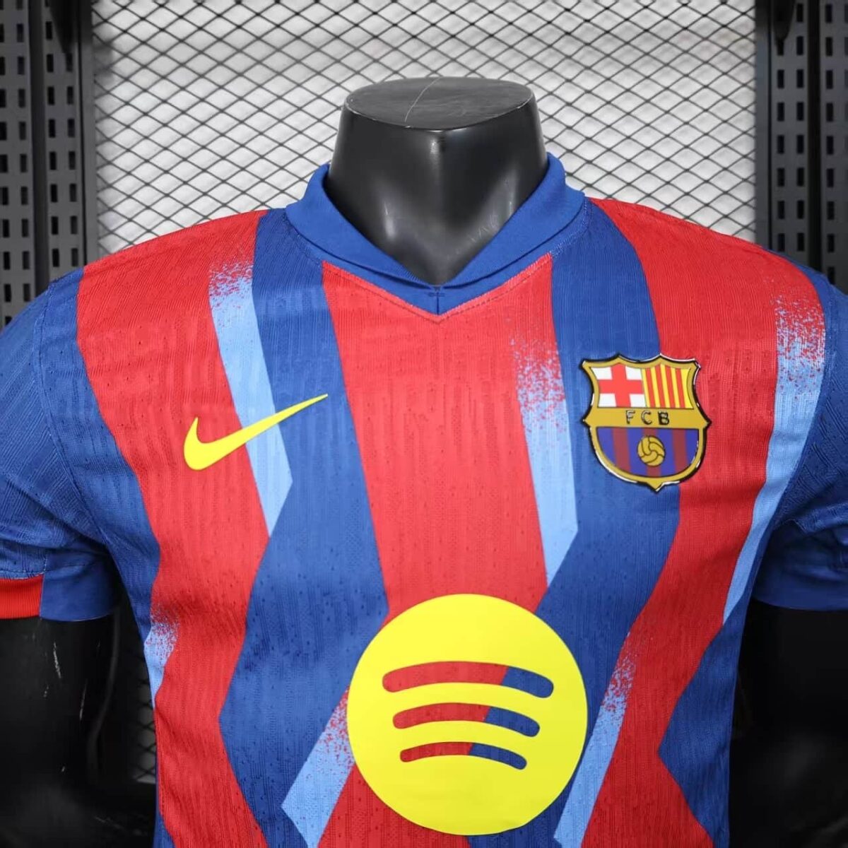 Barcelona 2025-26 Fourth Jersey Player Version - Image 3