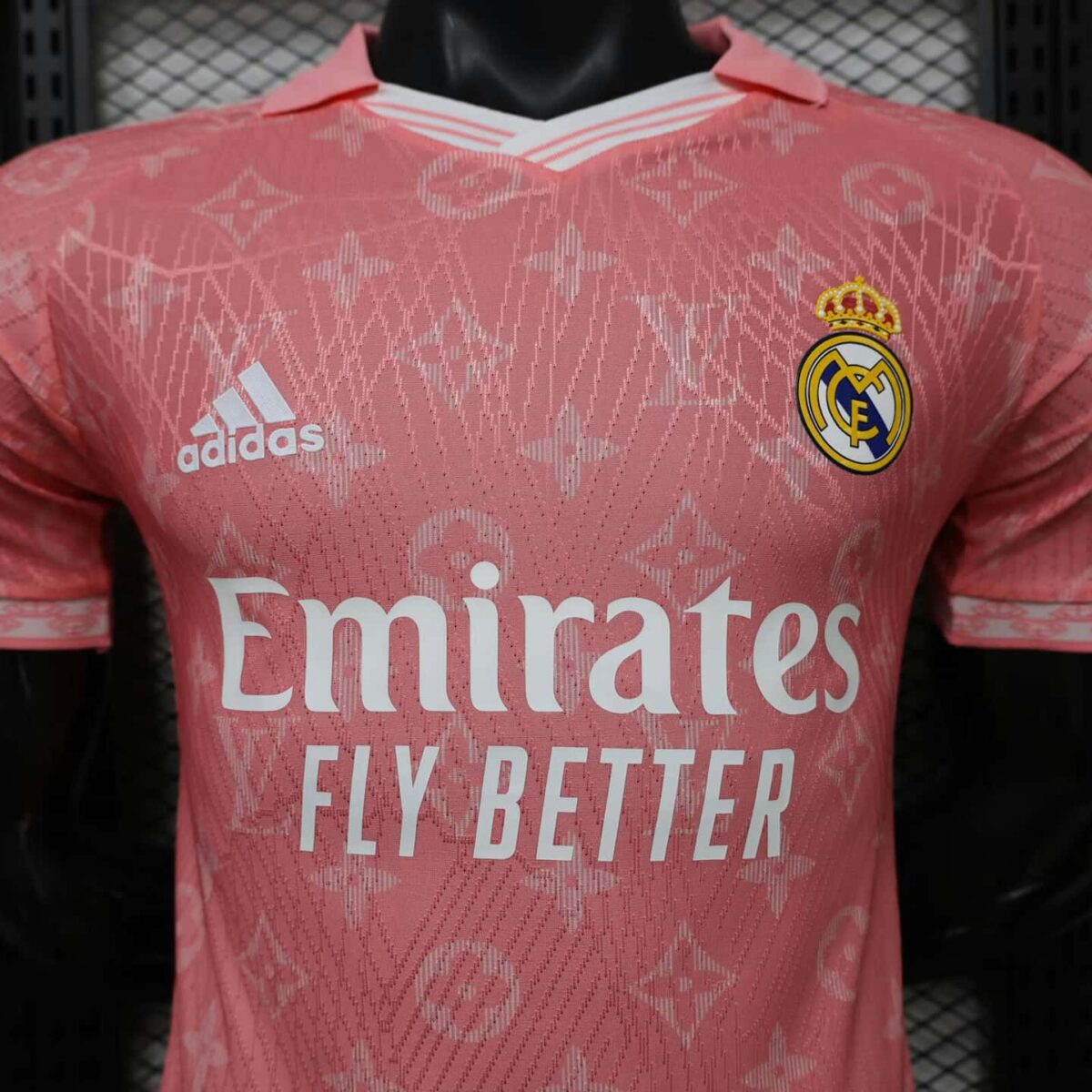 Real Madrid 2026-27 x LV Pink Jersey Player Version - Image 3