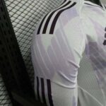 Manchester United 2025-26 Away Long Sleeve Jersey Player Version - Image 4