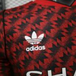 Manchester United 2026-27 Retro Lifestyle Red-Black Jersey Player Version - Image 4
