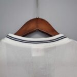 Tottenham Hotspur 1983-84 Home Retro Jersey - Image 4