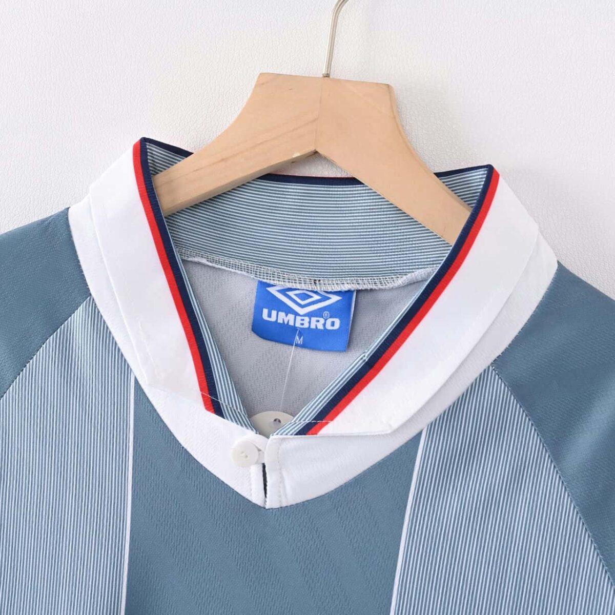 England 1996 Away Retro Jersey - Image 4