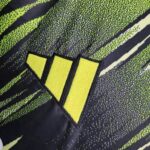 Leeds United 2025-26 Green Training Jersey - Image 5