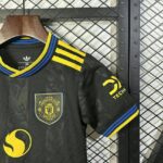 Manchester United 2025-26 Second Away Kids Kit - Image 5