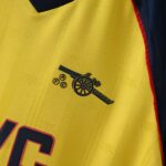 Arsenal 1988-90 Away Retro Jersey - Image 6
