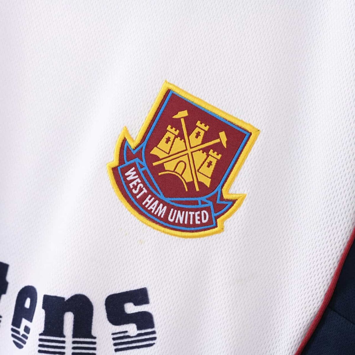 West Ham United 1999-01 Away Retro Jersey - Image 6