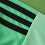 Liverpool 2025-26 Green Goalkeeper Jersey - Image 7