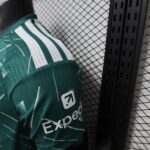 Liverpool 2026-27 Green Goalkeeper Jersey Player Version - Image 7