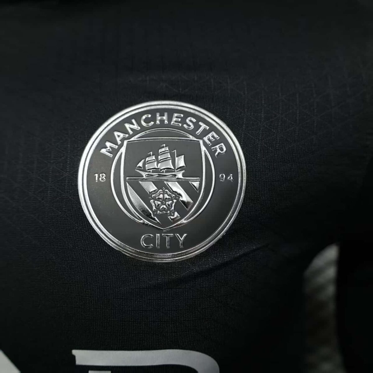 Manchester City 2025-26 Away Long Sleeve Jersey Player Version - Image 7