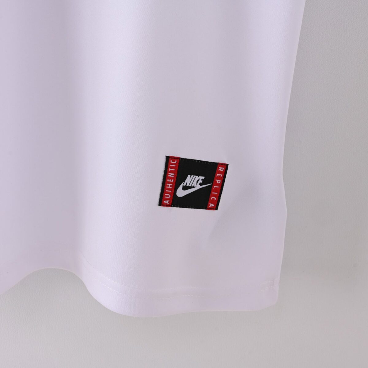 Colo-Colo 1996-97 Home Retro Jersey - Image 8