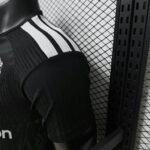 Manchester United 2026-27 Black Goalkeeper Jersey Player Version - Image 8