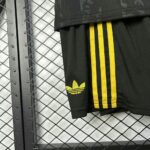 Manchester United 2025-26 Second Away Kids Kit - Image 8