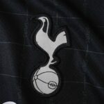 Tottenham Hotspur 2025-26 Away Kids Kit - Image 8