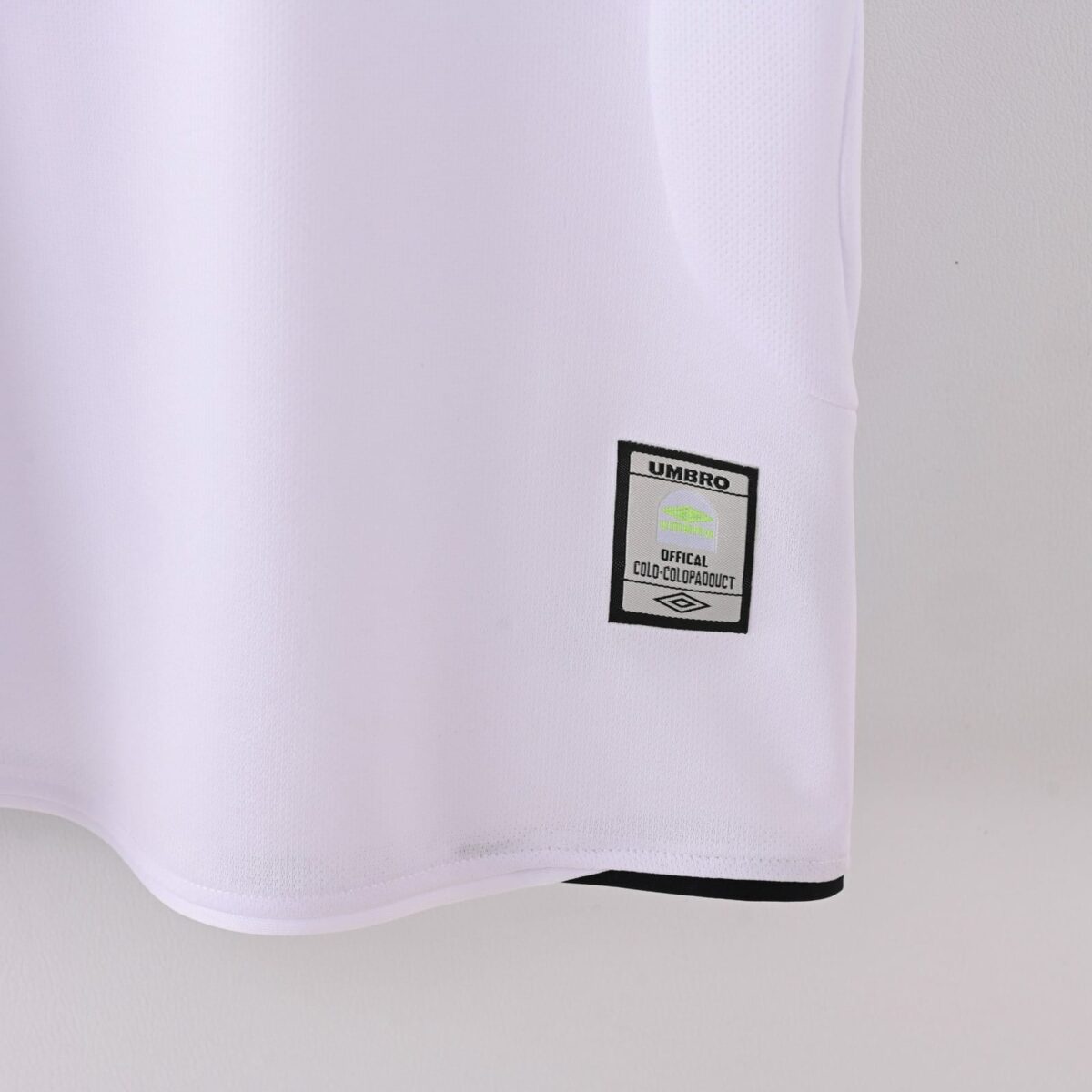 Colo-Colo 2006-07 Home Retro Jersey - Image 10
